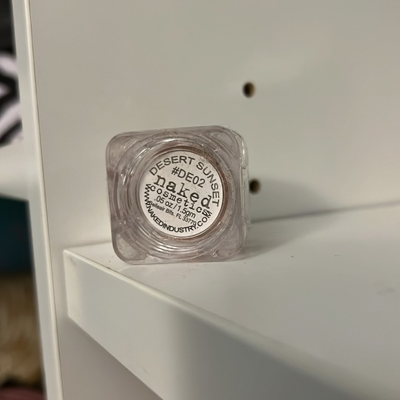 Limited Edition Naked Cosmetics Eyeshadow plus extra - Picture 7 of 7